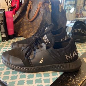 Black light weight Nautica Shoes.